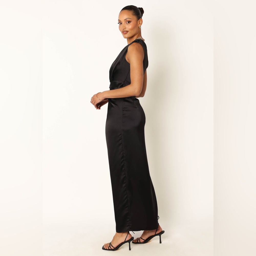 NEW | Petal & Pup | Nadia One Shoulder Maxi Dress in Black | Sz 6 - Picture 3 of 12